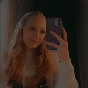 Meet your Posher, Mallory